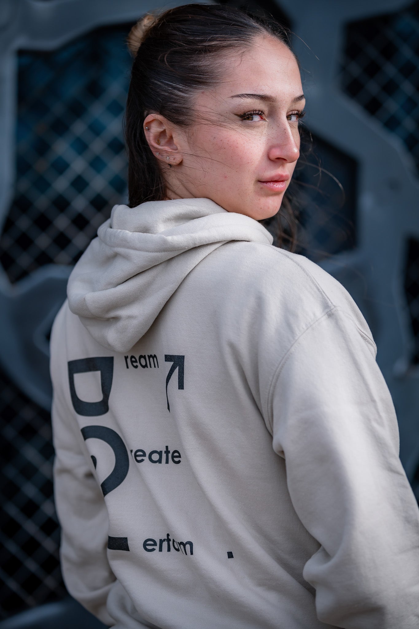 Hoodie Aetherium Sand – L’Esprit DCP.